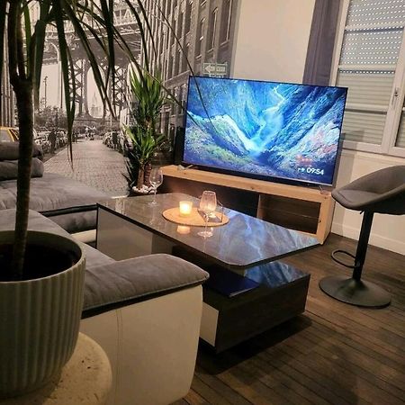 T2 Cosy Autonome H24 Parking Prive Attenant Tv 165Cm Netflix Wi-Fi Au Rez-De-Chaussee Alençon Eksteriør billede