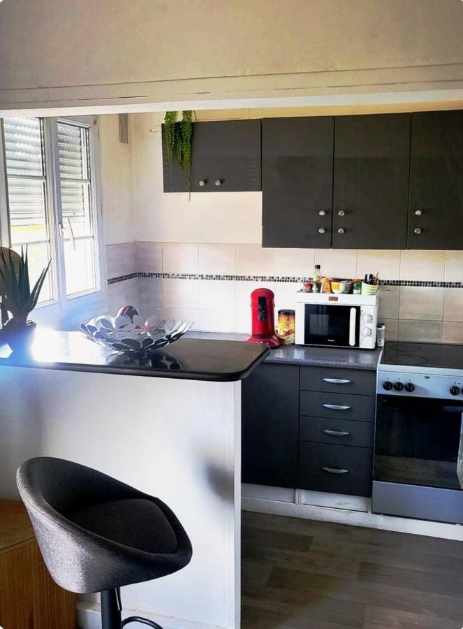 T2 Cosy Autonome H24 Parking Prive Attenant Tv 165Cm Netflix Wi-Fi Au Rez-De-Chaussee Alençon Eksteriør billede